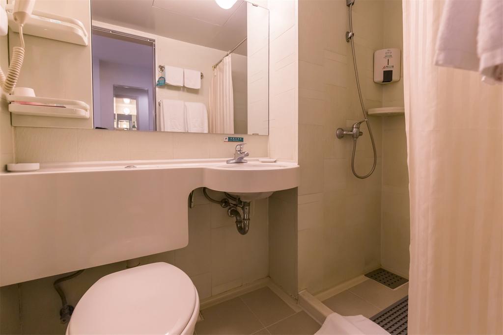 Jingjiang Inn Jinan Quancheng Road Екстериор снимка